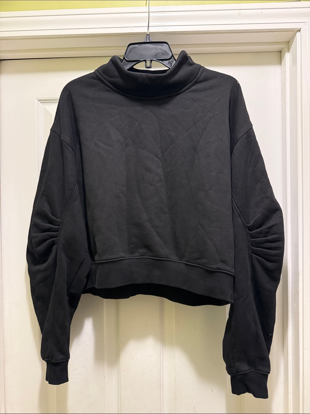 POPFLEX x Wendy’s Lookbook Uptown Mockneck Sweatshirt Black M